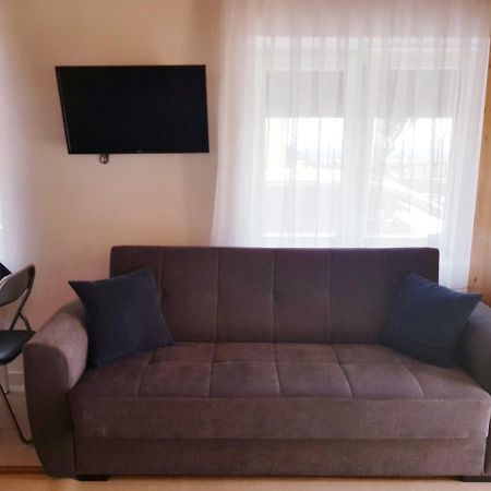 Safe And Cozy Studio In Xanthi! Ngoại thất bức ảnh